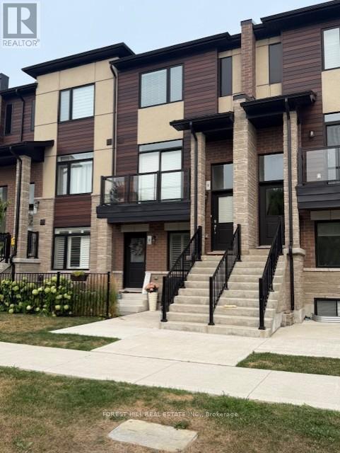 property at 590-590 N Service Rd