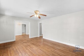 407 S 9th St in Gadsden, AL - Building Photo - Building Photo