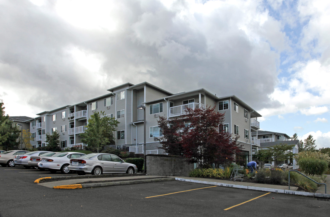 Courtyard Village in Portland, OR - Building Photo