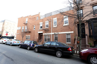 283 Court St in Brooklyn, NY - Foto de edificio - Building Photo