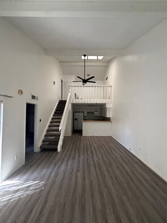 6347 Cattails Ln in Houston, TX - Building Photo