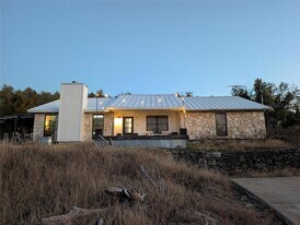 306 Deer Creek Cir in Dripping Springs, TX - Building Photo