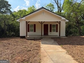 326 S McIntosh St in Elberton, GA - Building Photo - Building Photo