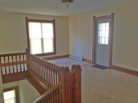 204 E. Peru St., Unit C in Princeton, IL - Building Photo