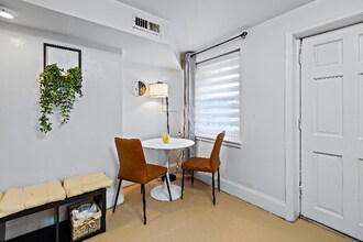 1818 St Paul St in Baltimore, MD - Building Photo - Building Photo