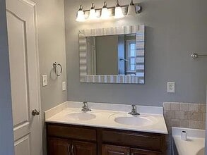 601 Station Square Dr in Byron, GA - Building Photo - Building Photo