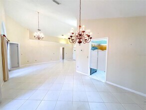 12320 NW 10th Pl in Newberry, FL - Building Photo - Building Photo