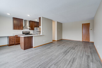 Grand Place Apartments | 1729 in St. Paul, MN - Building Photo - Building Photo