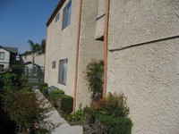 8100 Apartments in Stanton, CA - Foto de edificio - Building Photo