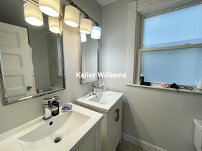 80 Hillside St, Unit 3 in Boston, MA - Building Photo - Building Photo