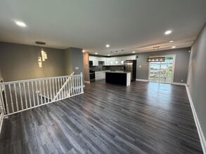 541 W 67th Ln in Merrillville, IN - Building Photo - Building Photo