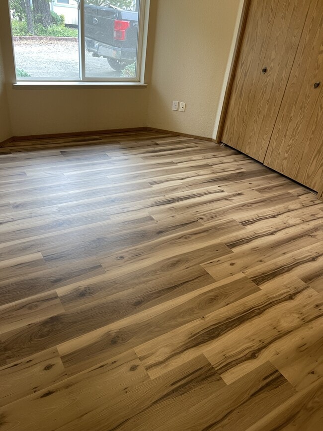 90 E Pine Park Ln in Shelton, WA - Building Photo - Building Photo
