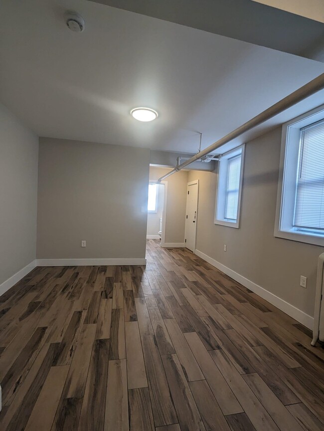 154 Kensington Ave in Jersey City, NJ - Building Photo - Building Photo
