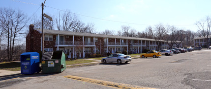 Bellmawr Manor Apartments in Bellmawr, NJ - Building Photo - Building Photo