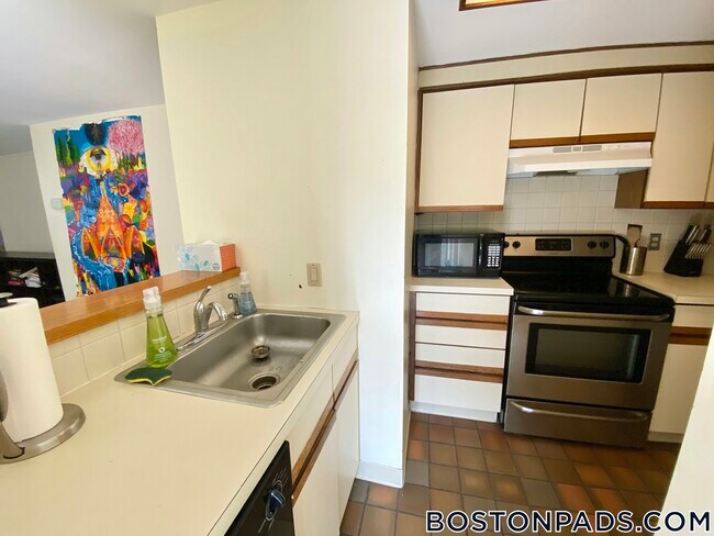 108 Gainsborough St in Boston, MA - Building Photo - Building Photo