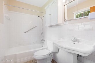 100 Maple Dr in Lafayette, LA - Building Photo - Building Photo