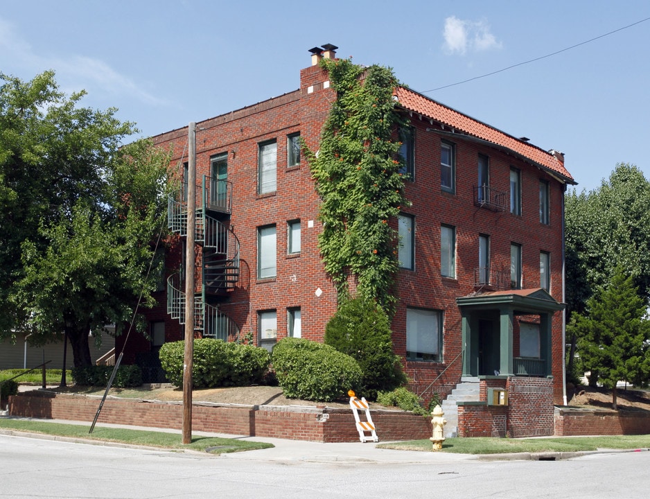 1401 E 17th Pl in Tulsa, OK - Building Photo