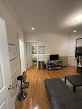 1340 Commonwealth Ave in Boston, MA - Foto de edificio - Building Photo