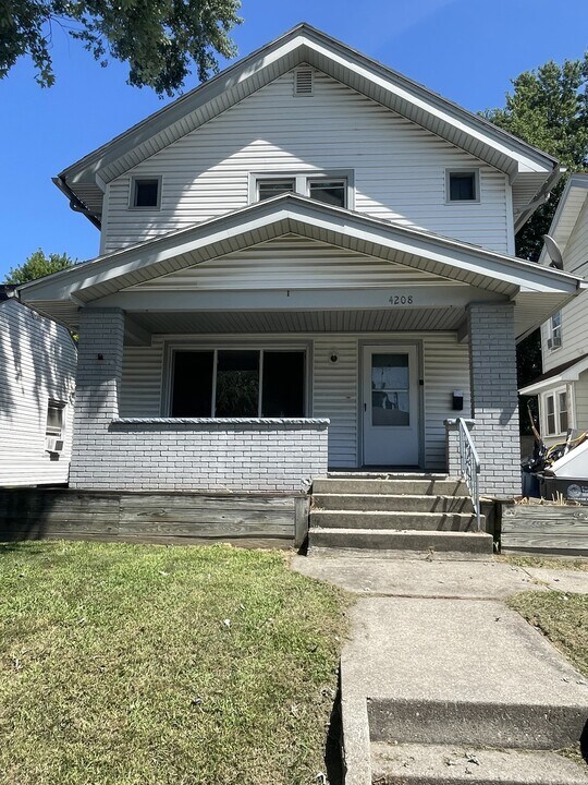 4208 Asbury Dr in Toledo, OH - Building Photo