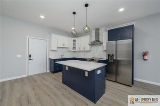 202 W 7th St in Plainfield, NJ - Building Photo - Building Photo