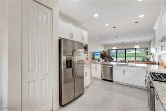4360 Aurora St in Naples, FL - Building Photo - Building Photo