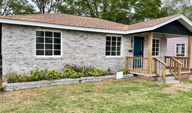property at 1317 Fernwood Dr