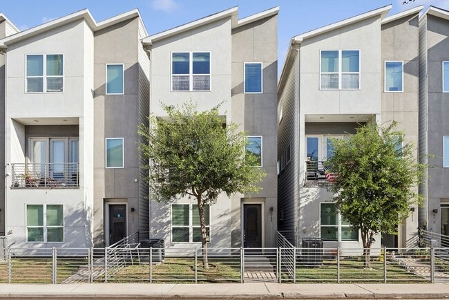 property at 3109 Gillespie St