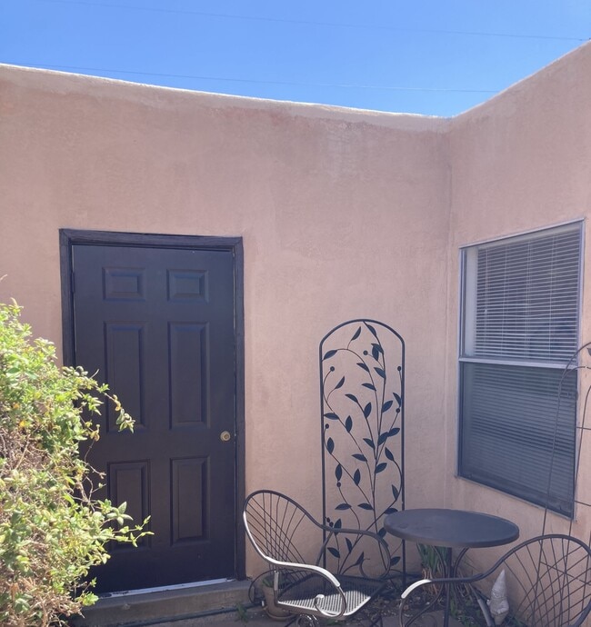 2608 Muriel St NE, Unit D in Albuquerque, NM - Building Photo - Building Photo