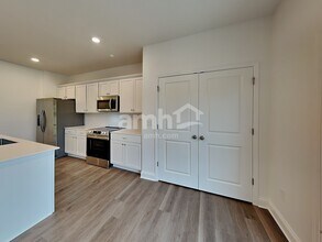 1343 Pk Pl S in Reynoldsburg, OH - Building Photo - Building Photo