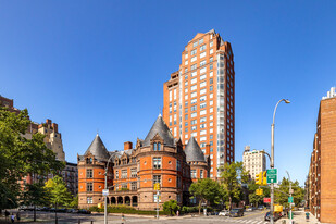 455 Central Park W Apartments