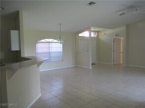 342 NE 17th St in Cape Coral, FL - Building Photo - Building Photo