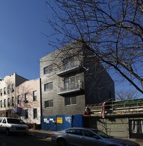 245 Suydam St in Brooklyn, NY - Building Photo