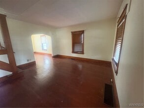 2239 Willow Ave in Niagara Falls, NY - Building Photo - Building Photo