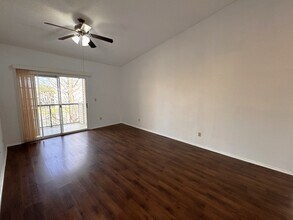 1948 Lake Atriums Cir in Orlando, FL - Foto de edificio - Building Photo