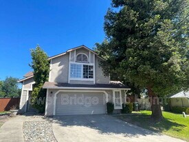 4305 Hartlepool Way in Antelope, CA - Building Photo