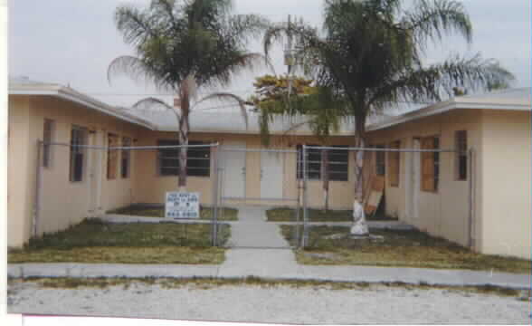 5685 Flagler St in Hollywood, FL - Building Photo - Building Photo