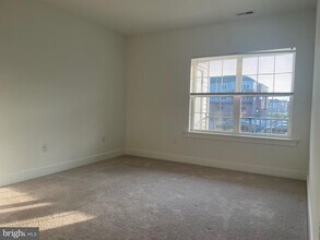 826 Stiller Ln in Monroe Township, NJ - Building Photo - Building Photo