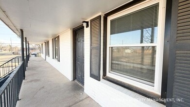 2010 Ave. S, Unit 9 in Lubbock, TX - Building Photo - Building Photo