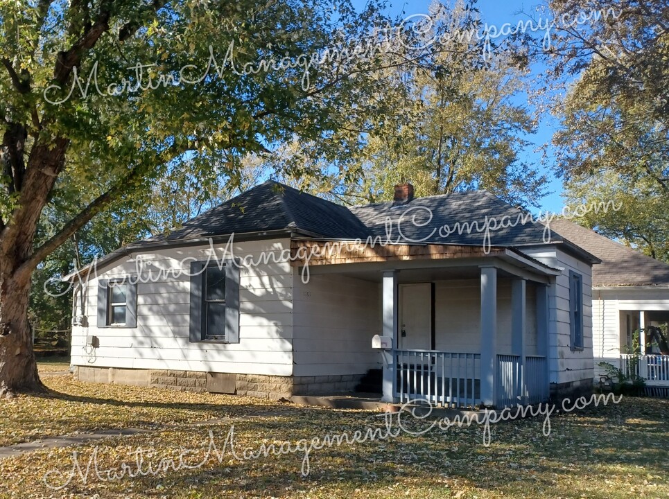 1101 W 11th St in Sedalia, MO - Building Photo