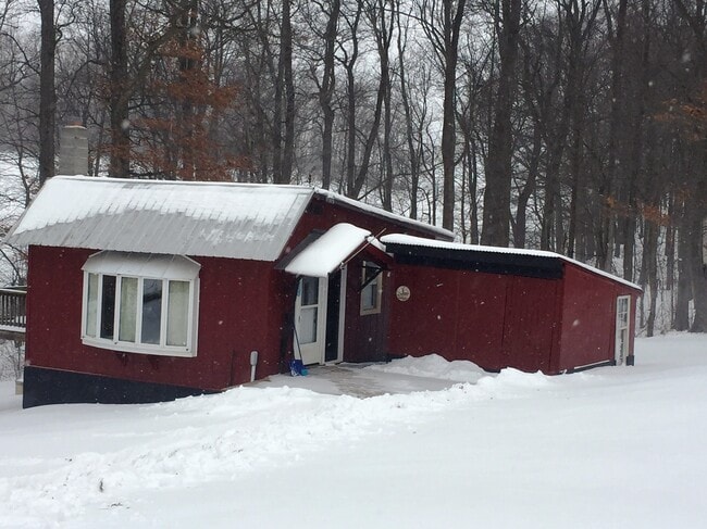 5260 Steltz Rd in New Freedom, PA - Building Photo - Building Photo