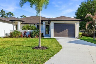 7361 Plum Tree S in Punta Gorda, FL - Building Photo - Building Photo