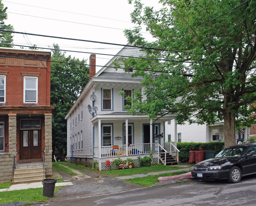 1711 Highland Ave in Troy, NY - Foto de edificio