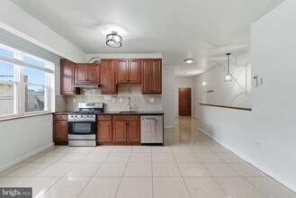 1926 S 7th St in Philadelphia, PA - Building Photo - Building Photo