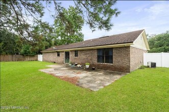 8467 Santana Ct in Jacksonville, FL - Building Photo - Building Photo