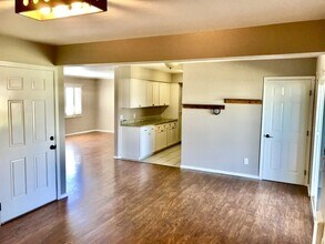 7811 Cielo Vista Dr in El Paso, TX - Building Photo - Building Photo