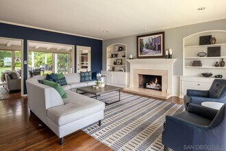 5839 Camino De La Costa in San Diego, CA - Building Photo - Building Photo