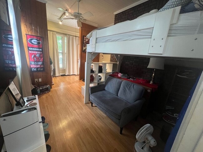 1171 S Milledge Ave in Athens, GA - Building Photo - Building Photo