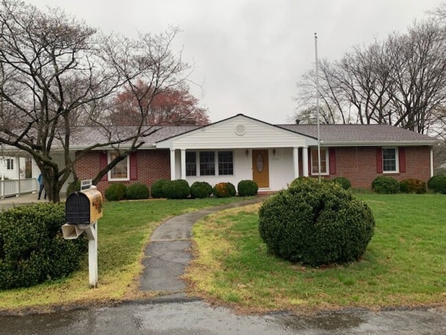 property at 2348 Johns Ln SW