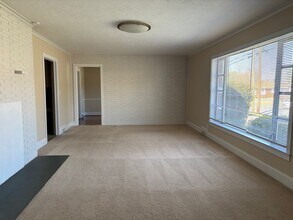 922 S Cox St in Asheboro, NC - Building Photo - Building Photo