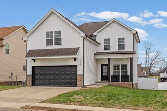 1680 Heritage Dr in Clarksville, TN - Building Photo - Building Photo